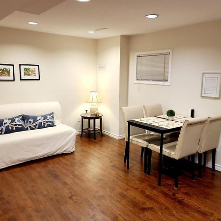 Spacious And Bright Unit With Natural Light. 피커링 외부 사진